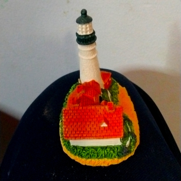 Small Lighthouse - Picture 4 of 6